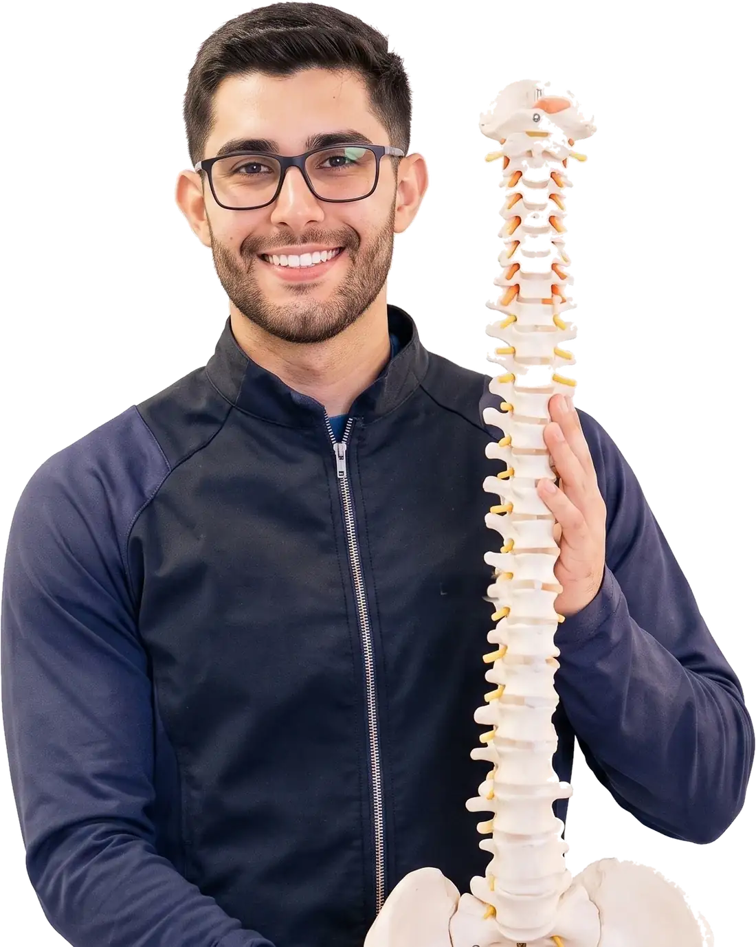 Dr. Jean Chagas, fisioterapeuta em Foz do Iguaçu, com um modelo anatômico da coluna vertebral